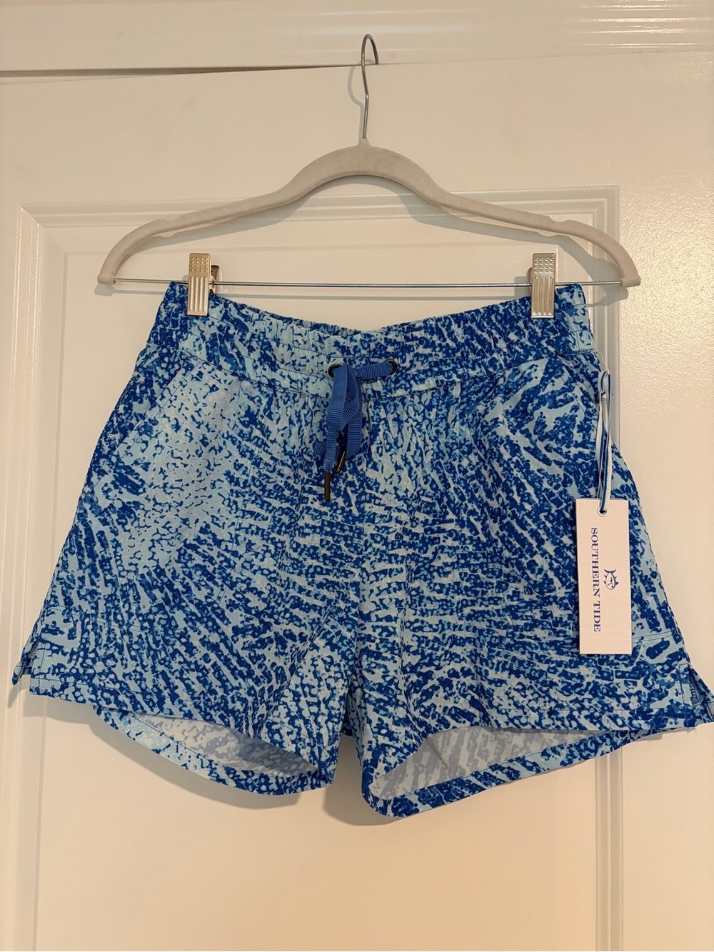 Southern Tide printed shorts; XS